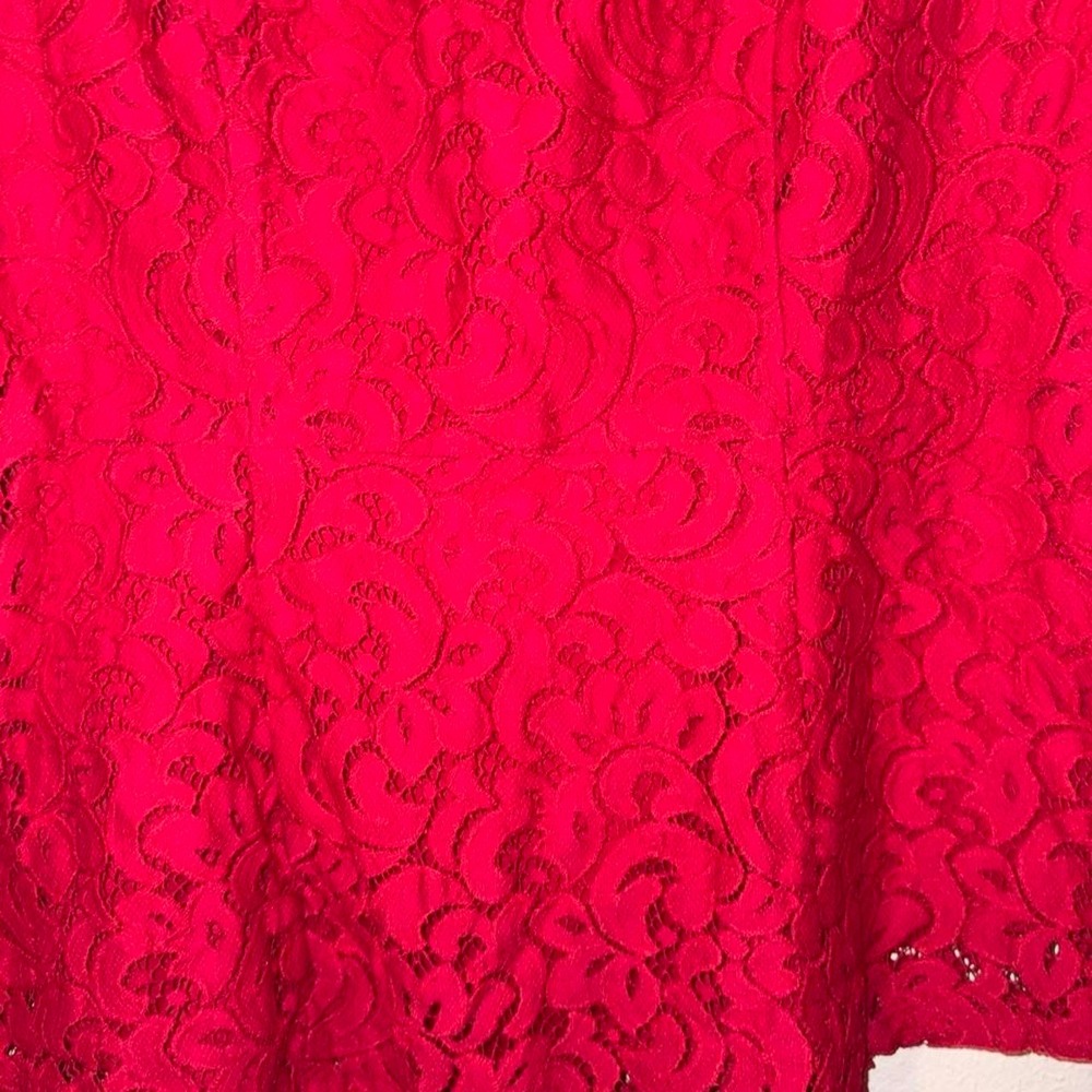 Lane Bryant red lace tank top with floral embroidery, size 14 - Picture 3 of 8